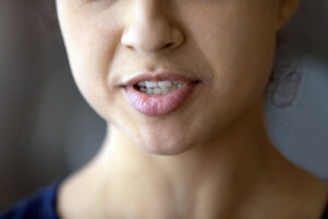 a womans meth use starts to affect her oral health
